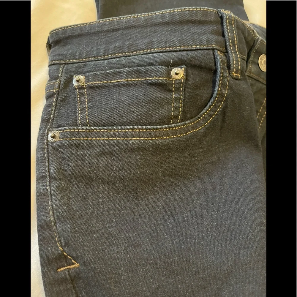 IZOD Stretch Denim jeans-Straight Fit NWT - Picture 4 of 8